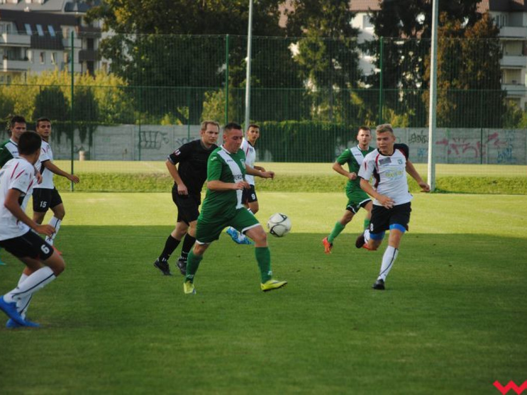 Pierwsze zwycięstwo rezerw Victorii (galeria)