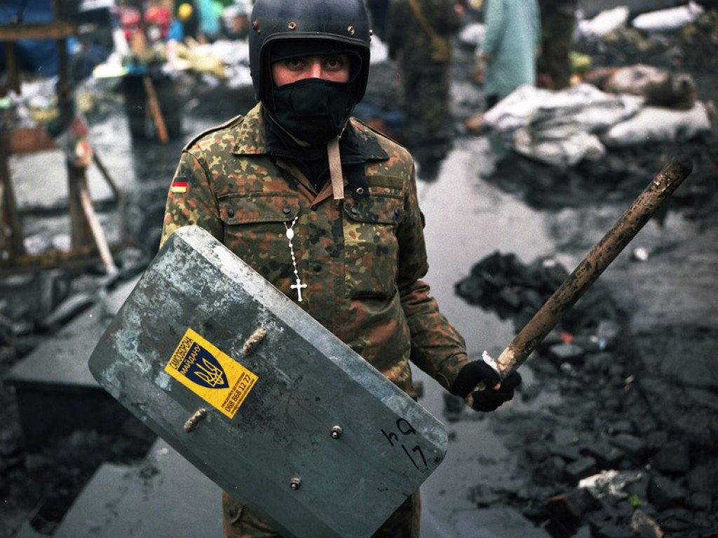 Aleksander Czekmieniew, Kijów: Bojownicy Majdanu