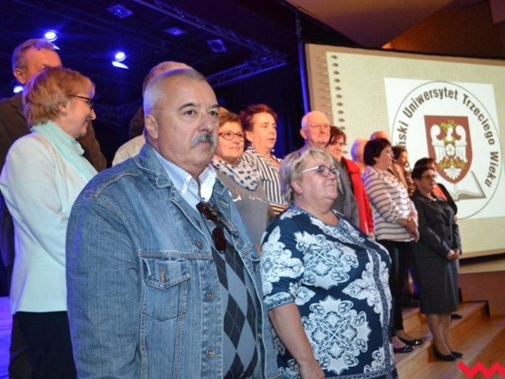 Seniorzy z indeksami (galeria)