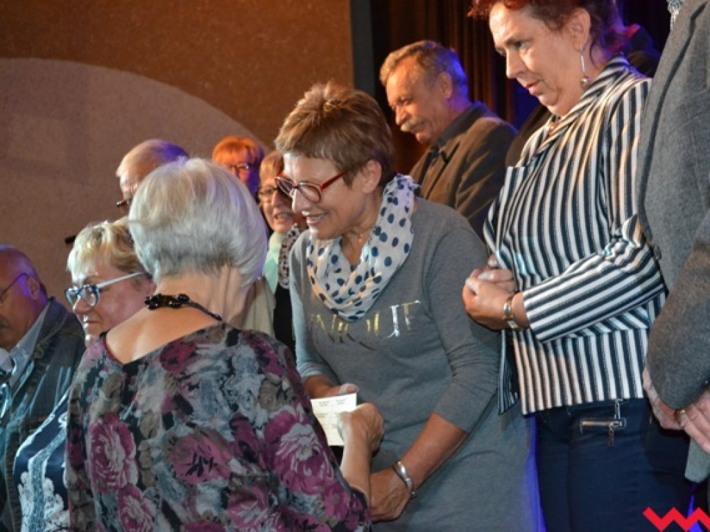 Seniorzy z indeksami (galeria)