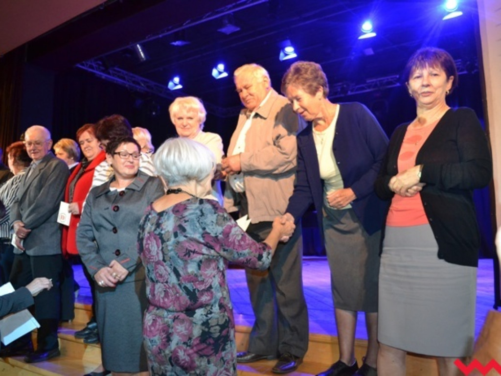 Seniorzy z indeksami (galeria)