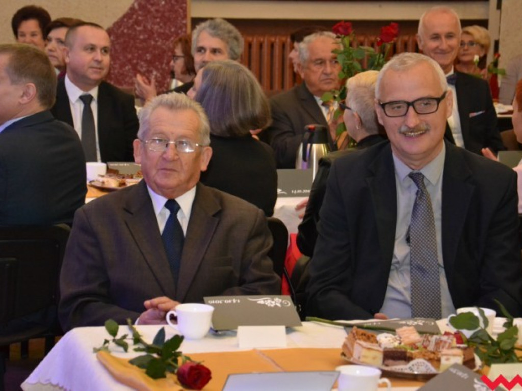 Burmistrz nagrodził oświatowców (galeria)