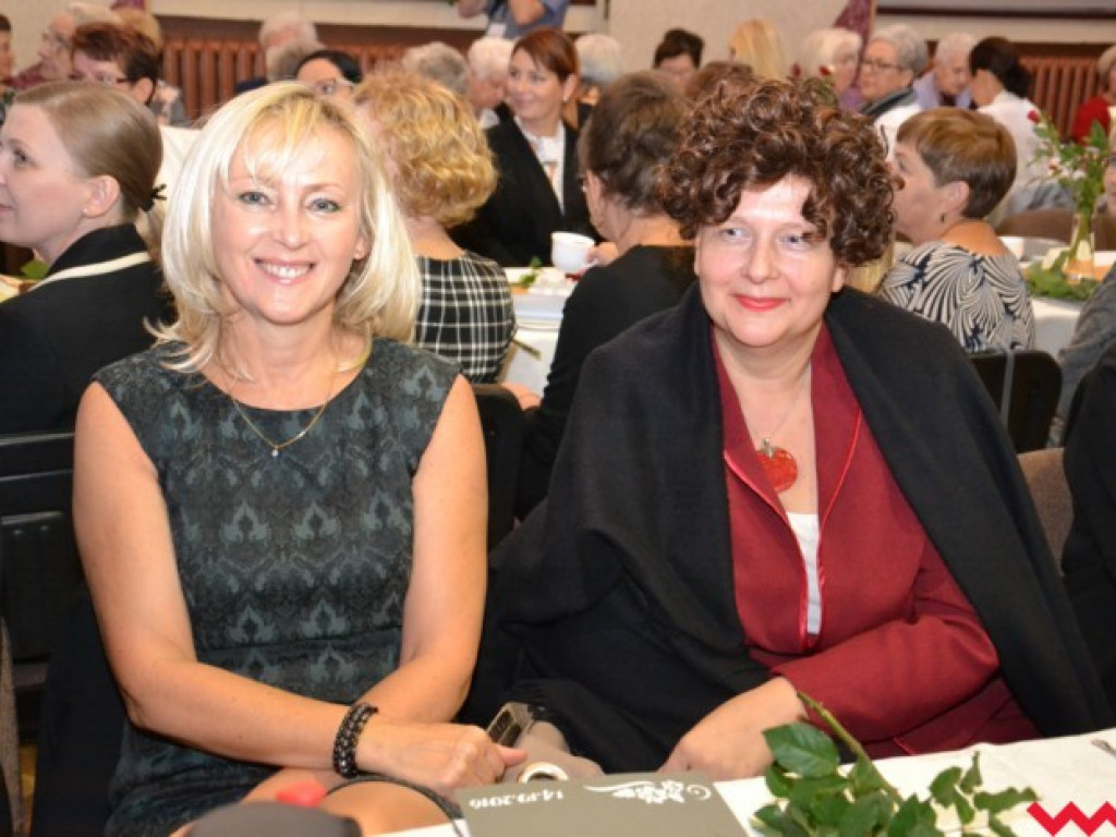 Burmistrz nagrodził oświatowców (galeria)