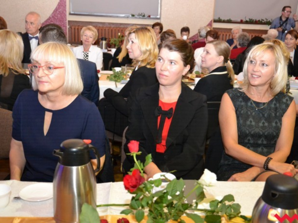 Burmistrz nagrodził oświatowców (galeria)