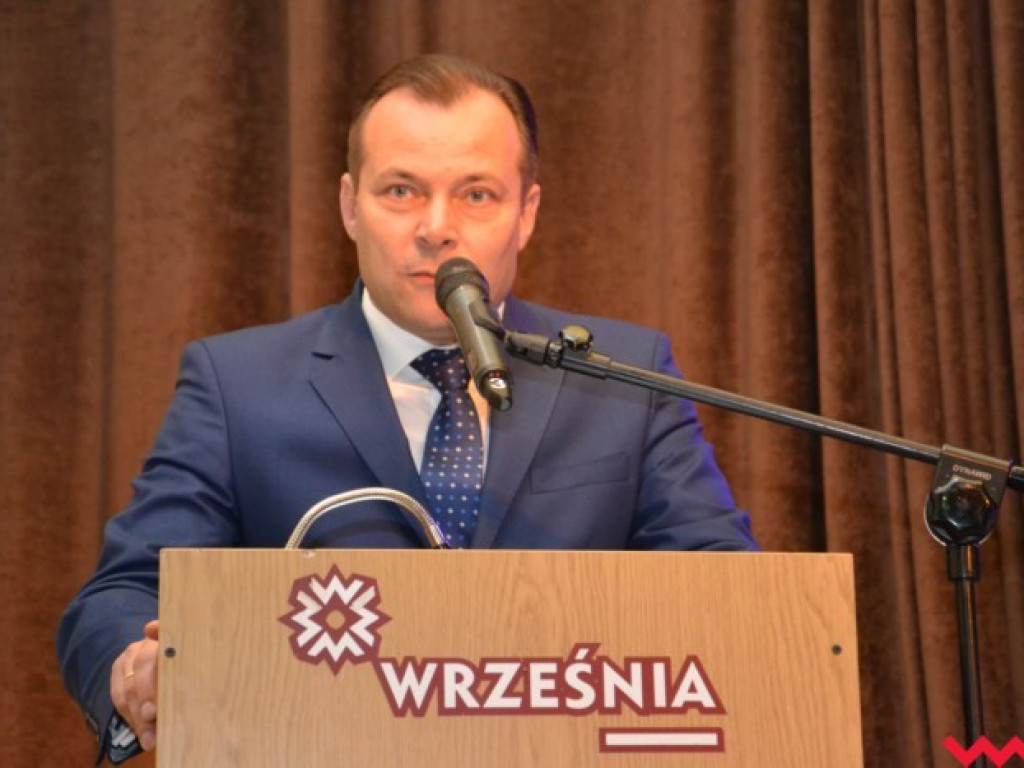 Burmistrz nagrodził oświatowców (galeria)