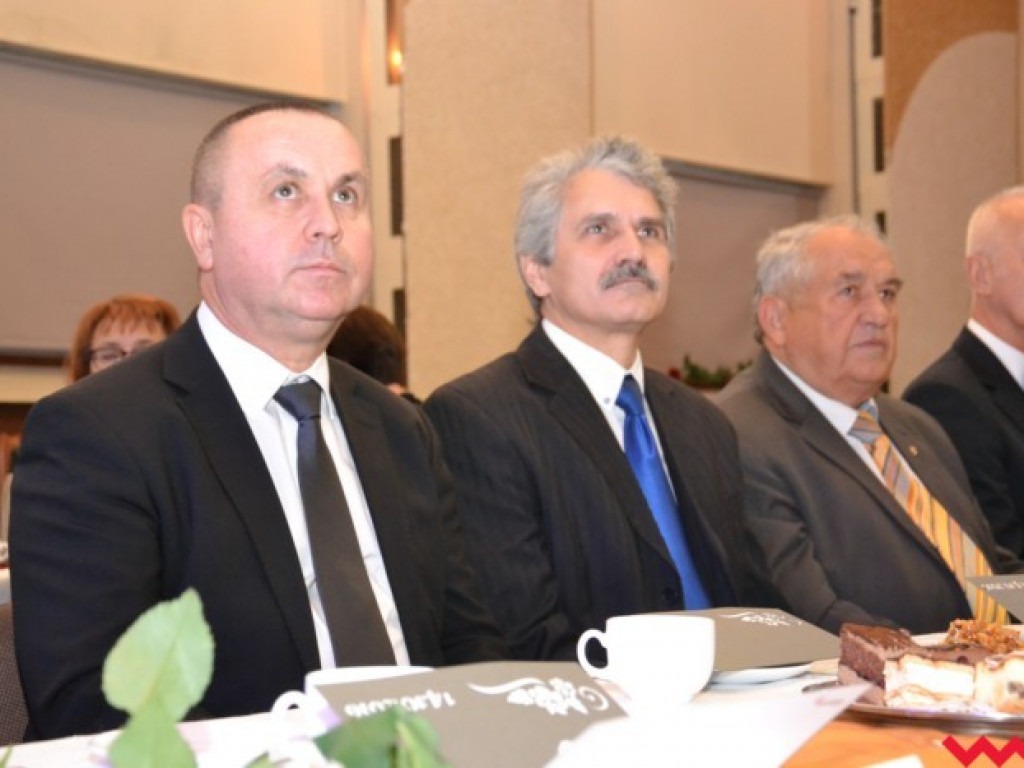 Burmistrz nagrodził oświatowców (galeria)