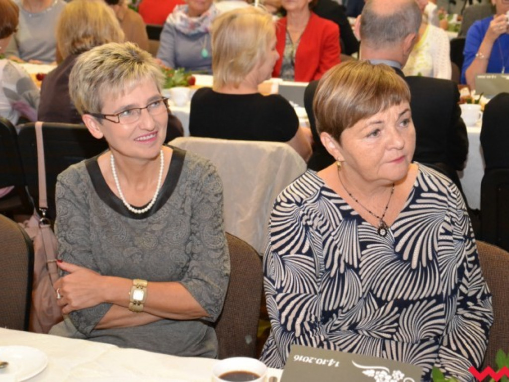 Burmistrz nagrodził oświatowców (galeria)