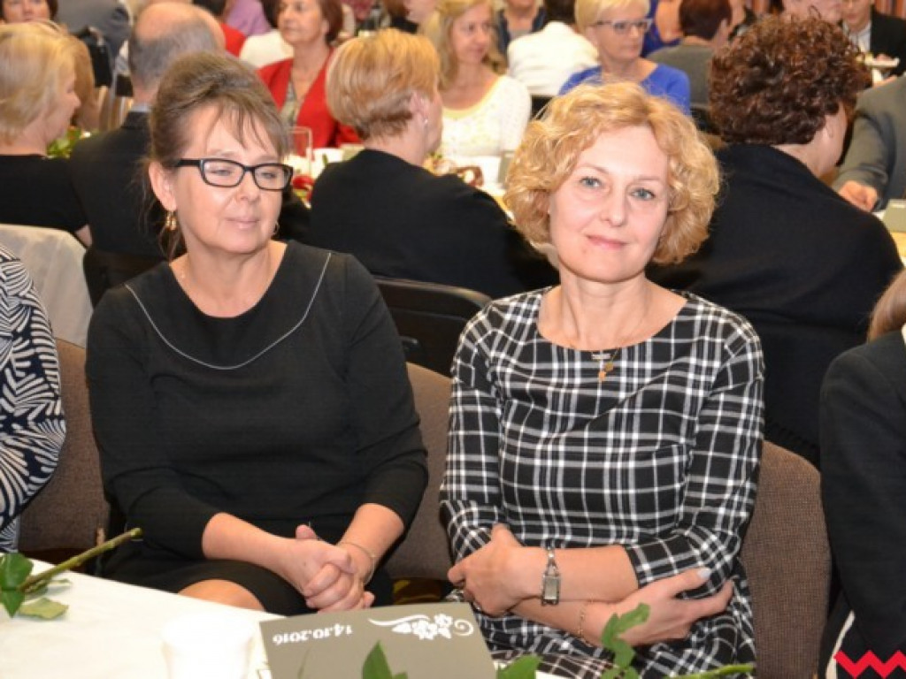 Burmistrz nagrodził oświatowców (galeria)