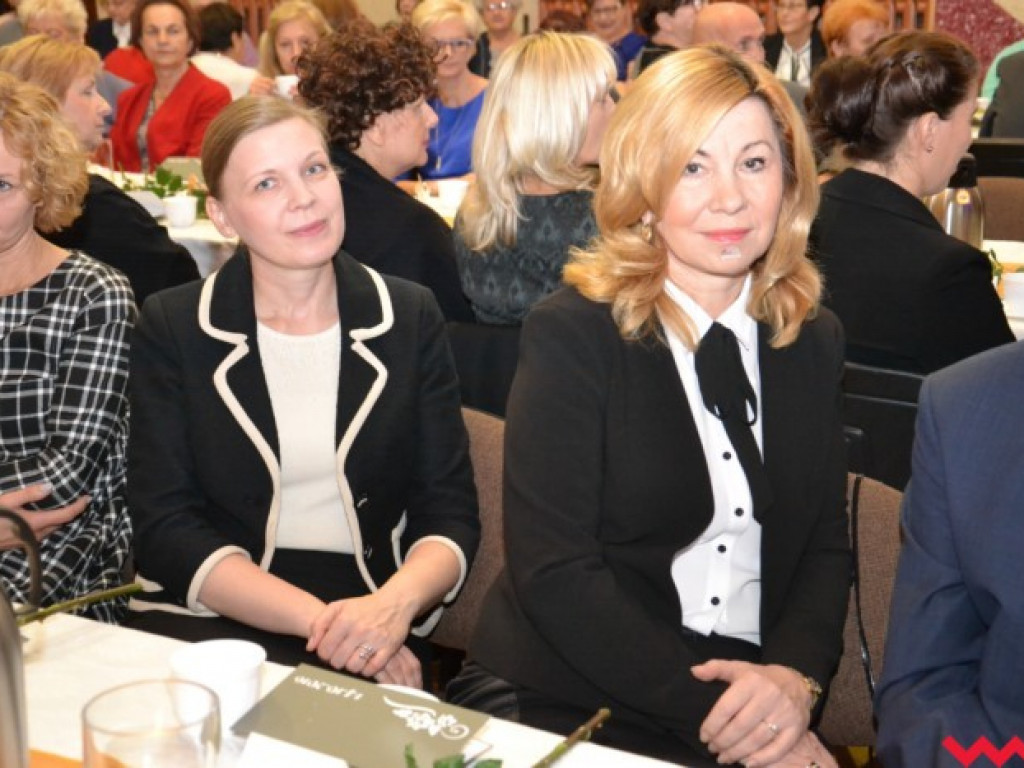 Burmistrz nagrodził oświatowców (galeria)