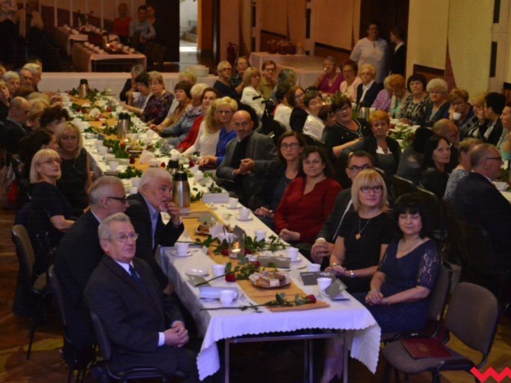 Burmistrz nagrodził oświatowców (galeria)