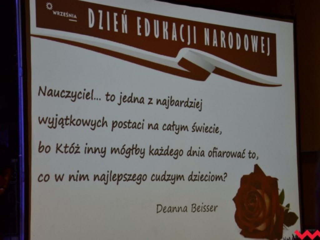 Burmistrz nagrodził oświatowców (galeria)