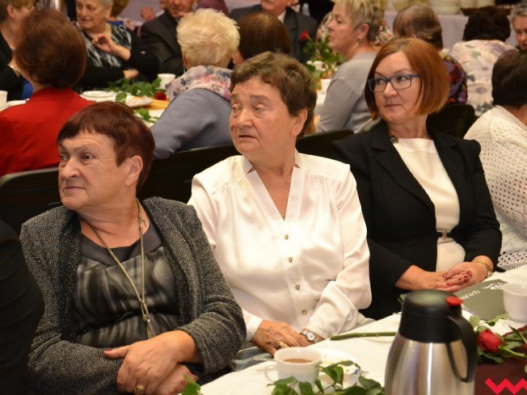 Burmistrz nagrodził oświatowców (galeria)