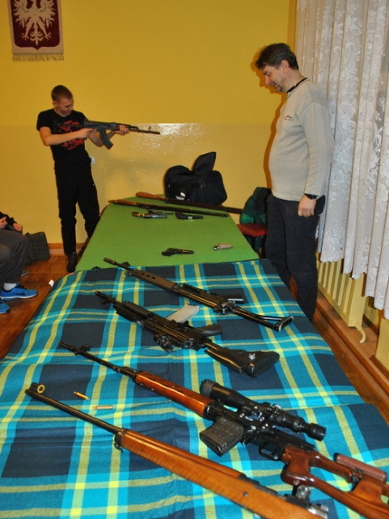 Spotkanie z bronią (galeria)