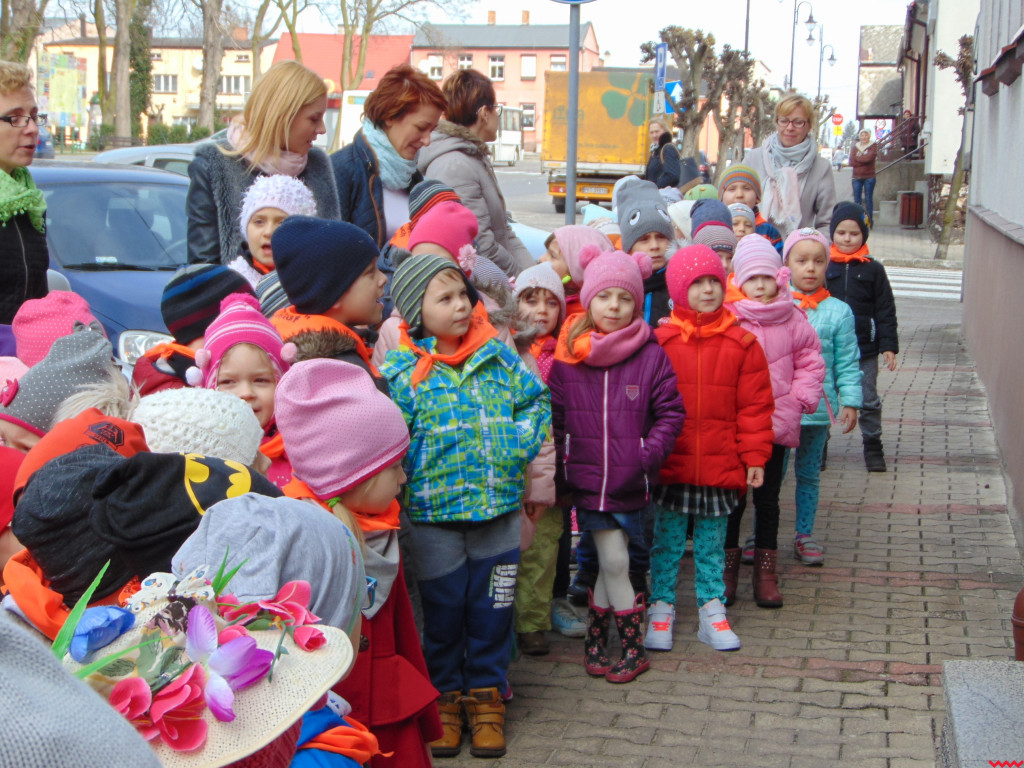 Przedszkolaki  z Pyzdr powitały pierwszy dzień wiosny