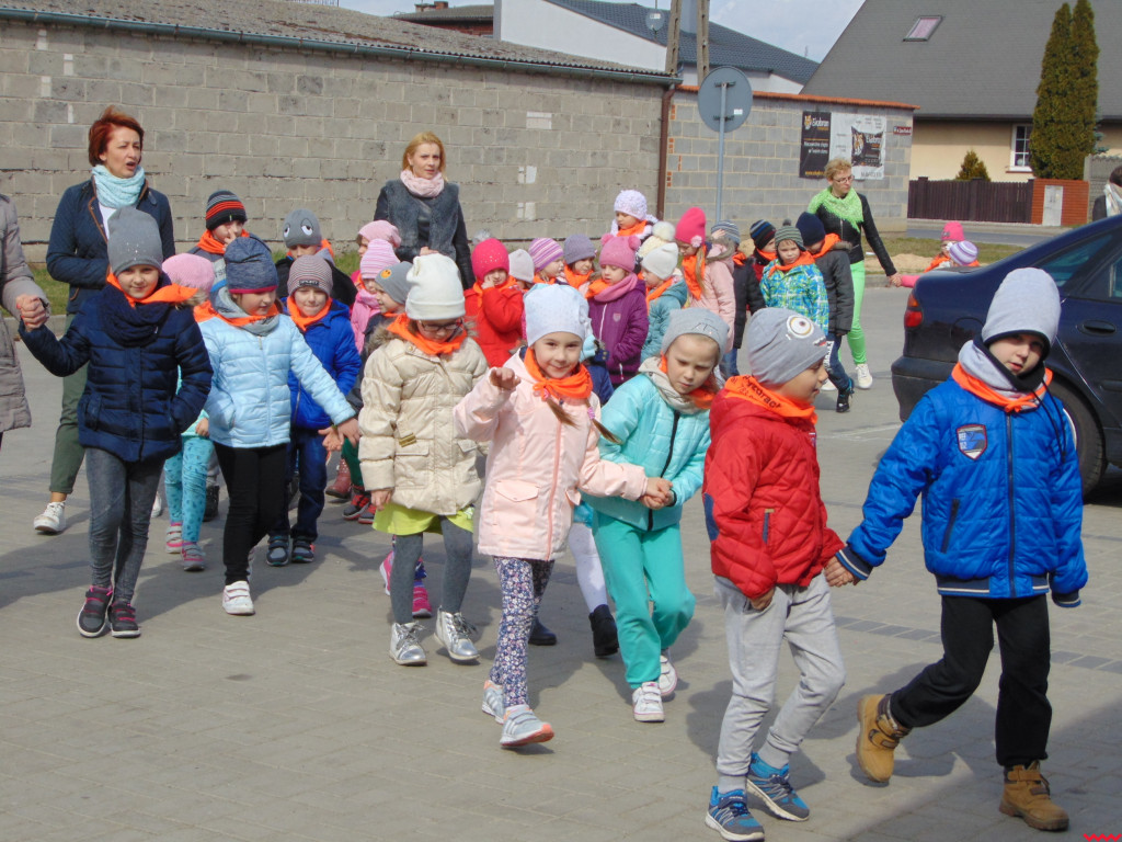 Przedszkolaki  z Pyzdr powitały pierwszy dzień wiosny