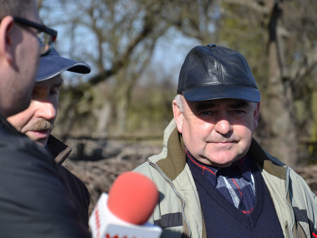 Droga Lipie – Krzywa Góra: mieszkańcy skarżą się na kurz, dziury, błoto i kałuże