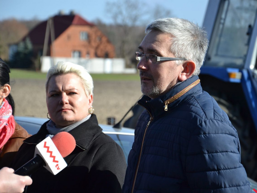 Droga Lipie – Krzywa Góra: mieszkańcy skarżą się na kurz, dziury, błoto i kałuże