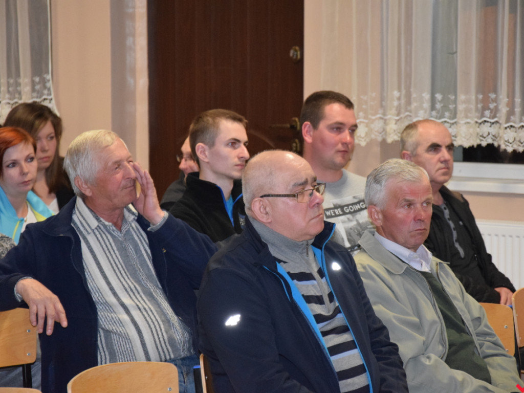 Mieszkańców Bieganowa prześladują piraci drogowi. Potrzebna jest interwencja policji