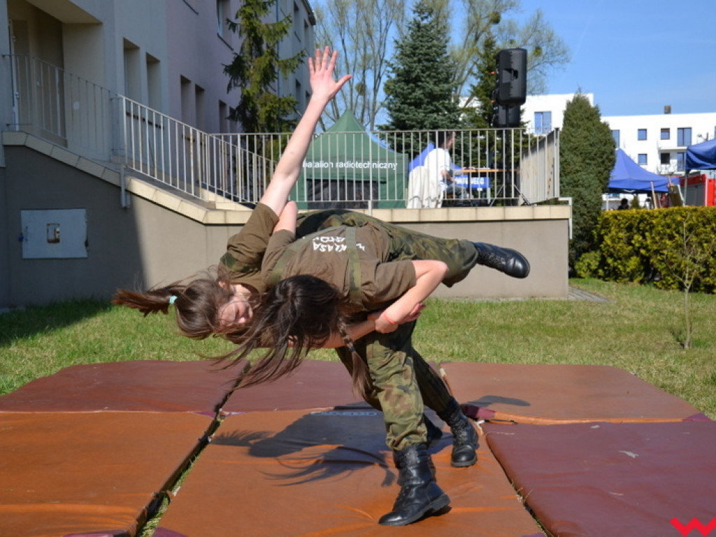 Sitraki z US Army, czyli atrakcyjny piknik w ZSTiO