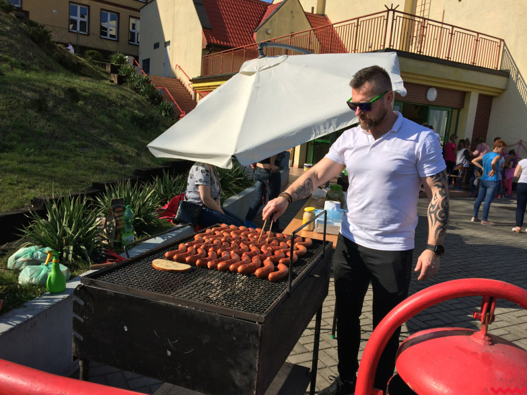 Charytatywna impreza świąteczno - sportowa na rzecz chorego Kacpra Grześkiewicza