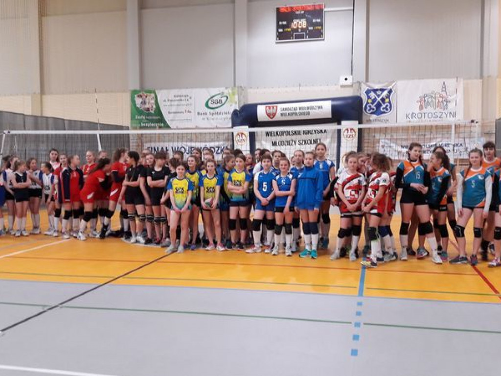 Wielki sukces siatkarek SSP nr 1, wrześnianki zdobyły srebrny medal XVIII Igrzysk Młodzieży Szkolnej (galeria)