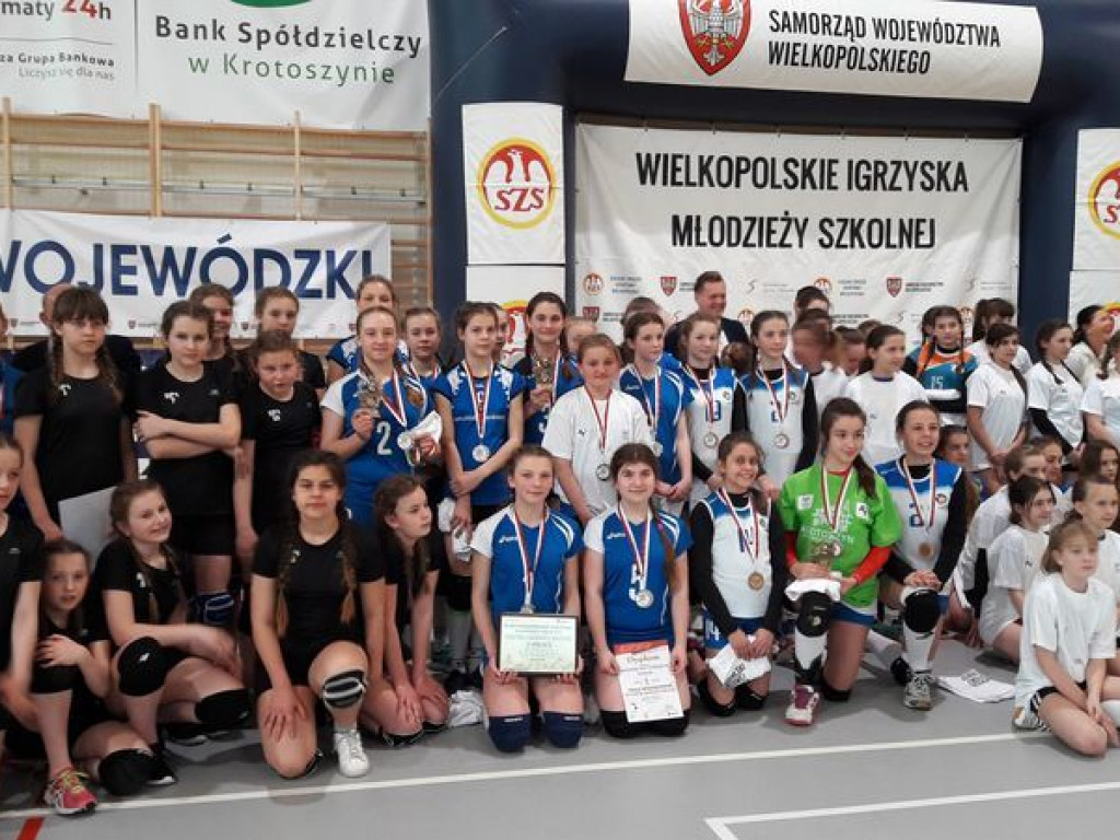 Wielki sukces siatkarek SSP nr 1, wrześnianki zdobyły srebrny medal XVIII Igrzysk Młodzieży Szkolnej (galeria)