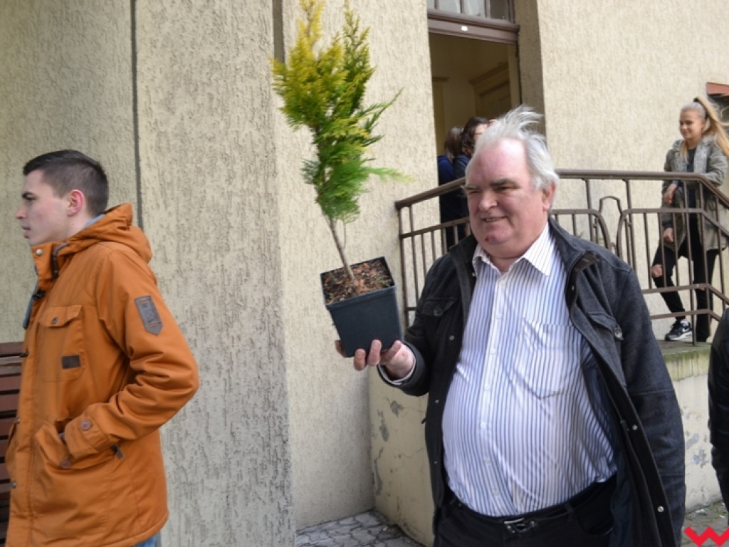 Drzewek ubywało, a góra zepsutych sprzętów rosła –duże zainteresowanie zbiórką elektrośmieci