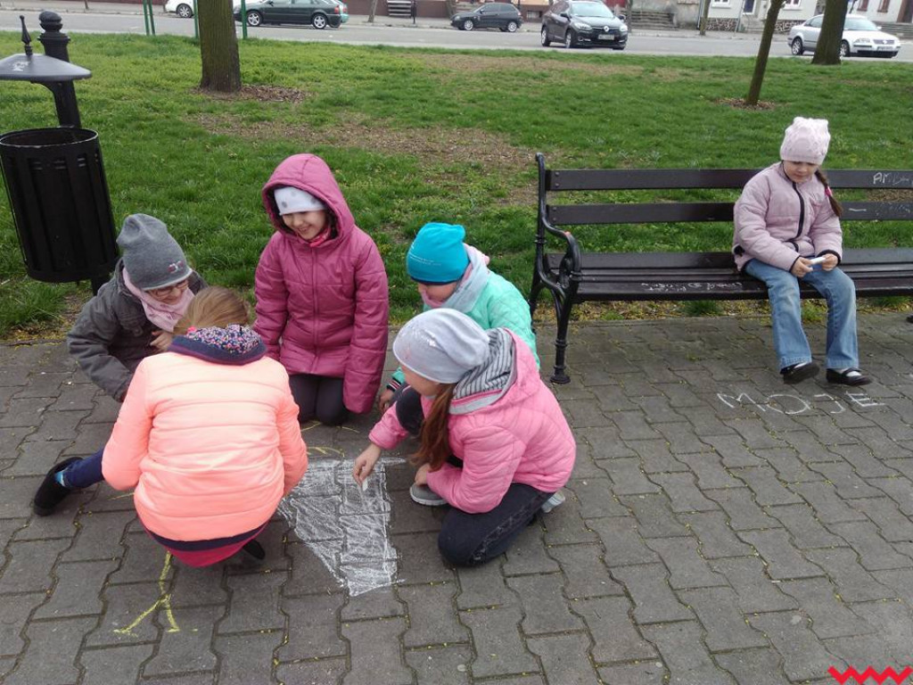 Harcerze i zuchy obchodziły Dzień Ziemi
