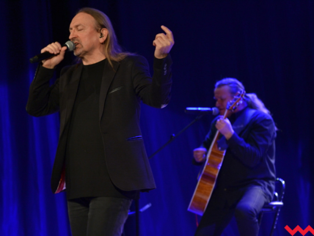 Akustyczny koncert na pełnej petardzie, czyli Marek Piekarczyk we Wrześni