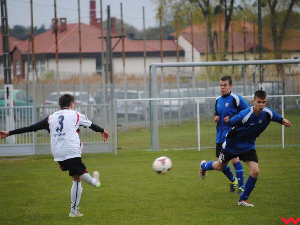 Derby bez rozstrzygnięcia, ciekawy mecz ze zwrotami akcji Orlika Miłosław z rezerwami Victorii