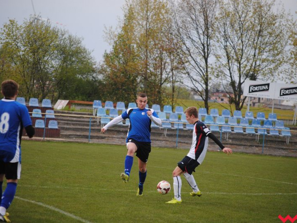 Derby bez rozstrzygnięcia, ciekawy mecz ze zwrotami akcji Orlika Miłosław z rezerwami Victorii