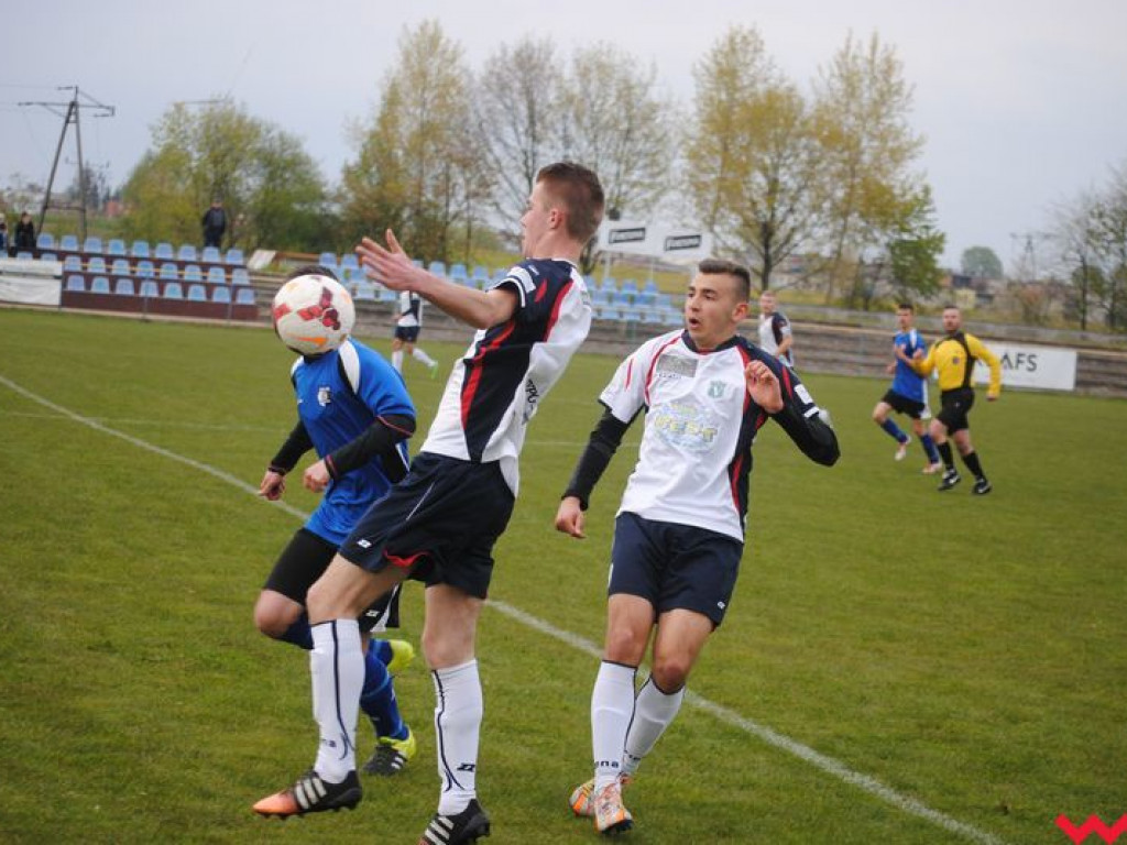 Derby bez rozstrzygnięcia, ciekawy mecz ze zwrotami akcji Orlika Miłosław z rezerwami Victorii