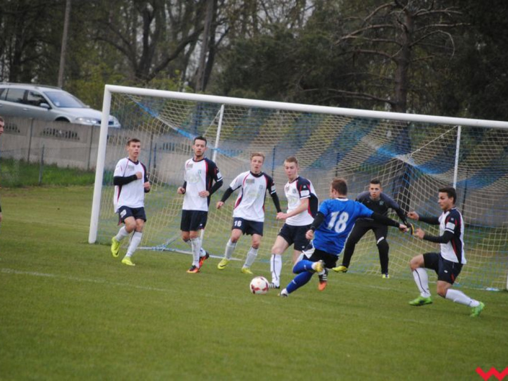 Derby bez rozstrzygnięcia, ciekawy mecz ze zwrotami akcji Orlika Miłosław z rezerwami Victorii