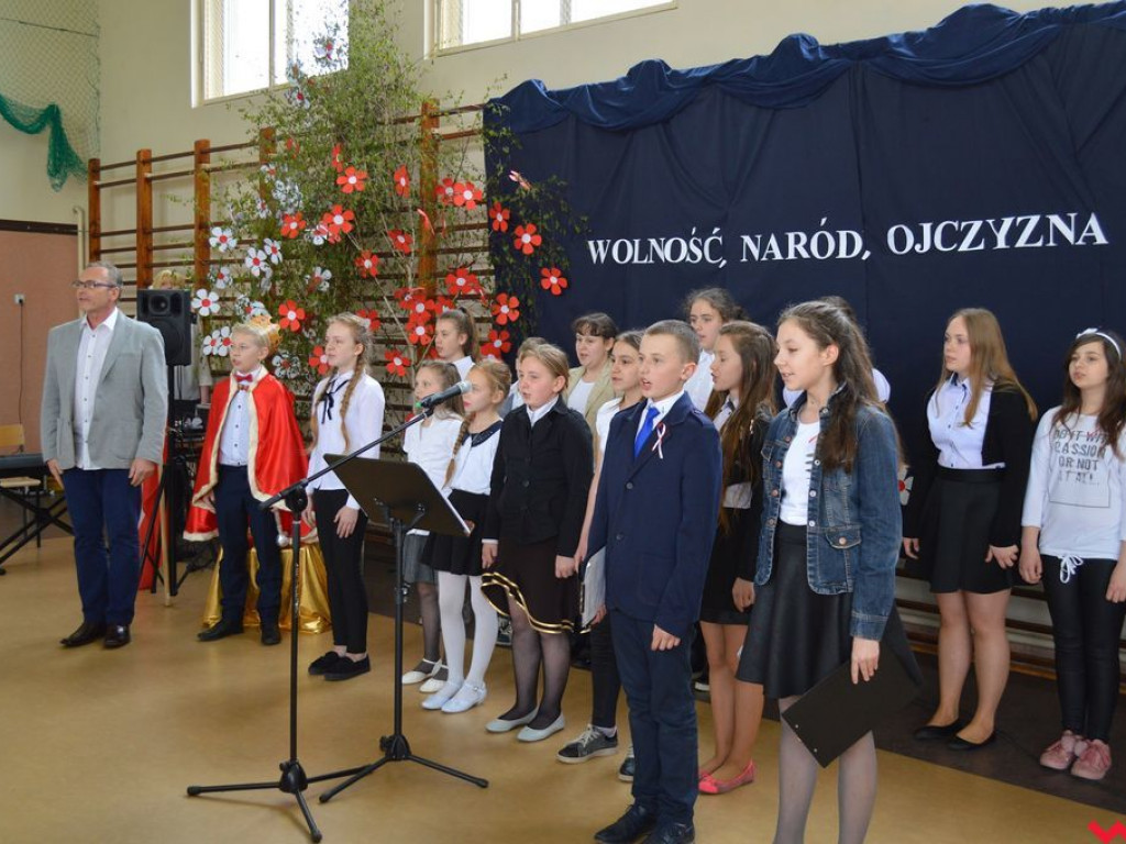 Apel z okazji rocznicy uchwalenia Konstytucji 3 Maja w Pietrzykowie
