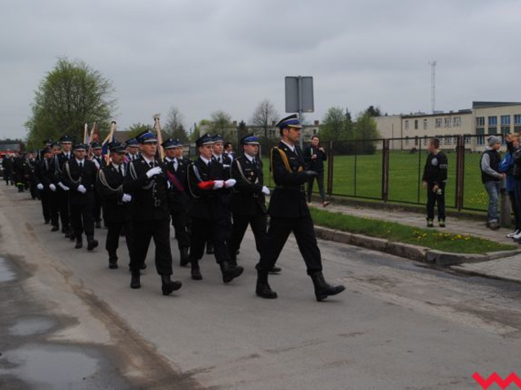 Jednostka OSP w Marzeninie otrzymała nowy sztandar