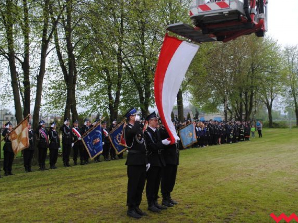 Jednostka OSP w Marzeninie otrzymała nowy sztandar