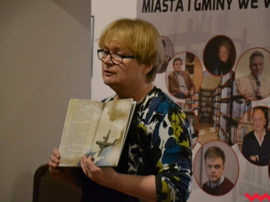 Seria spotkań z pisarzami w ramach tygodnia bibliotek