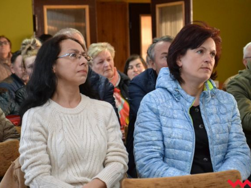 Mieszkańcy zrobieni w bambuko przez starostę