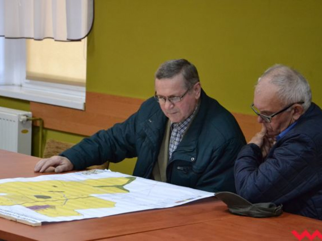 Mieszkańcy zrobieni w bambuko przez starostę