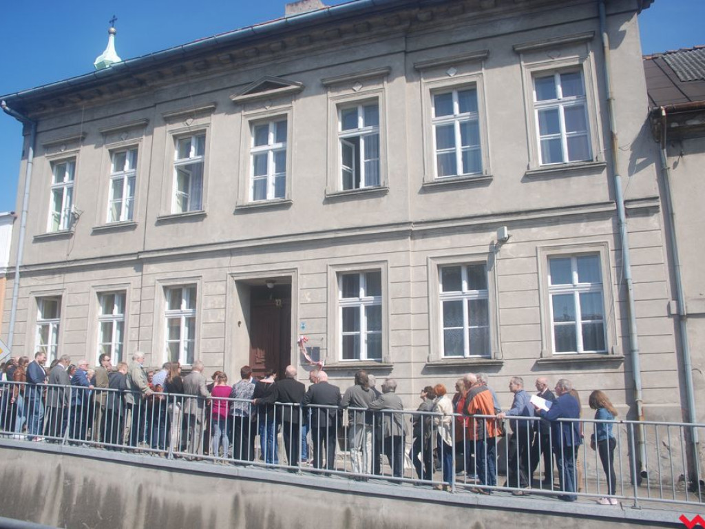 Konferencja i odsłonięcie tablicy pamiątkowej