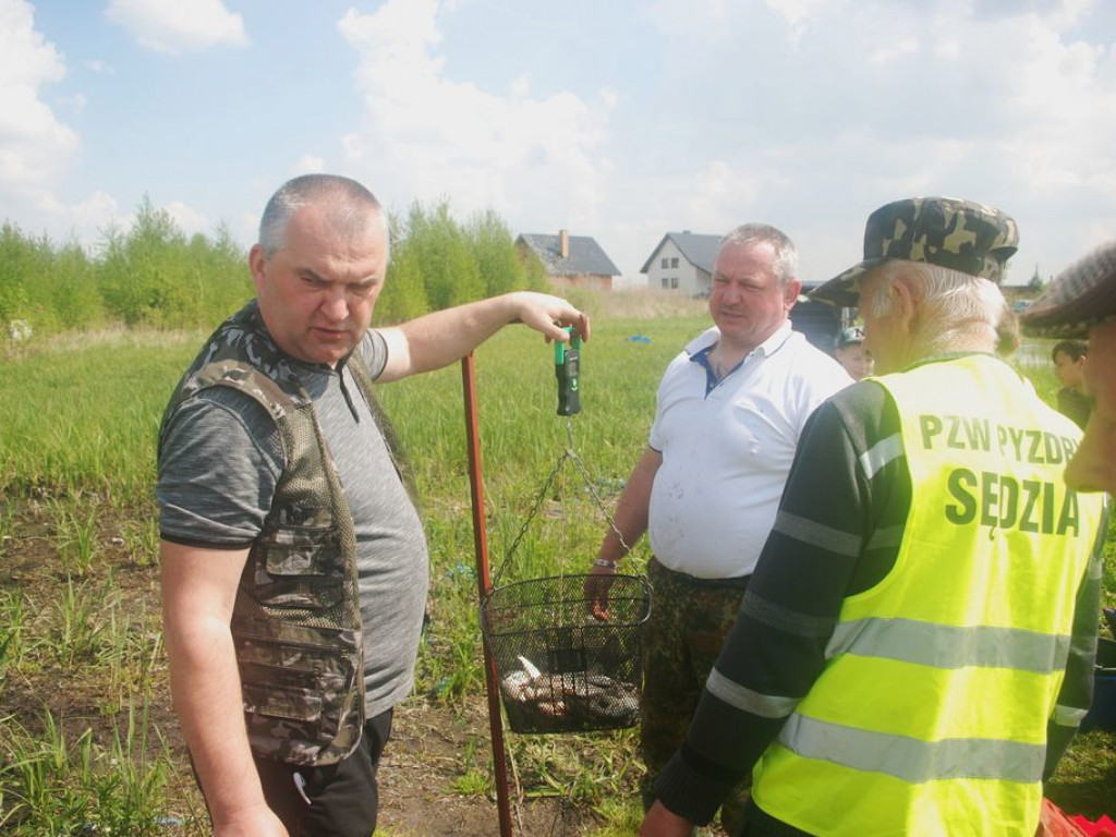  Udane zawody wędkarskie przy pięknej pogodzie