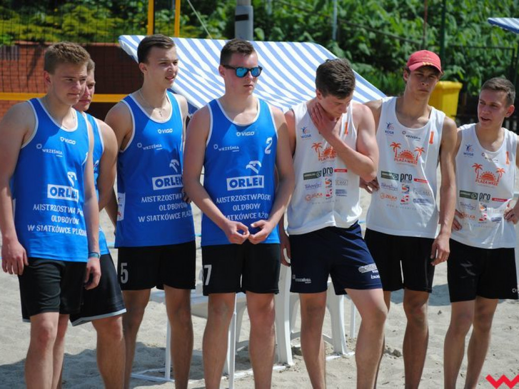 Mistrzowie Powiatu Licealiady w siatkówce plażowej dziewcząt i chłopców wyłonieni
