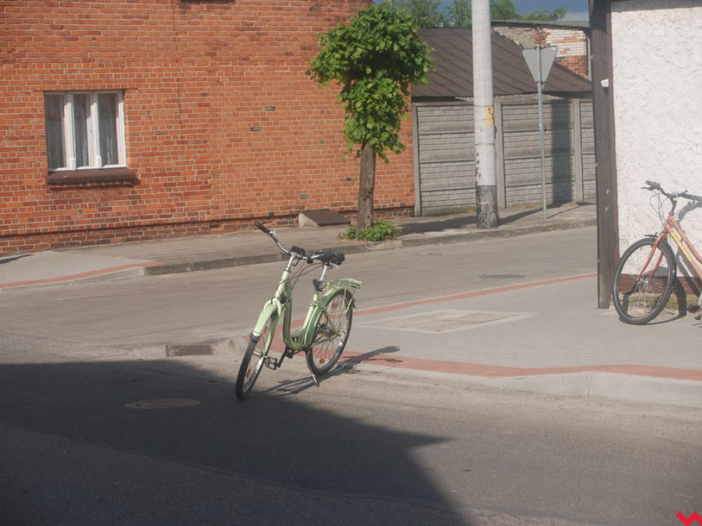 Potrącenie nastolatki na rowerze w Pyzdrach