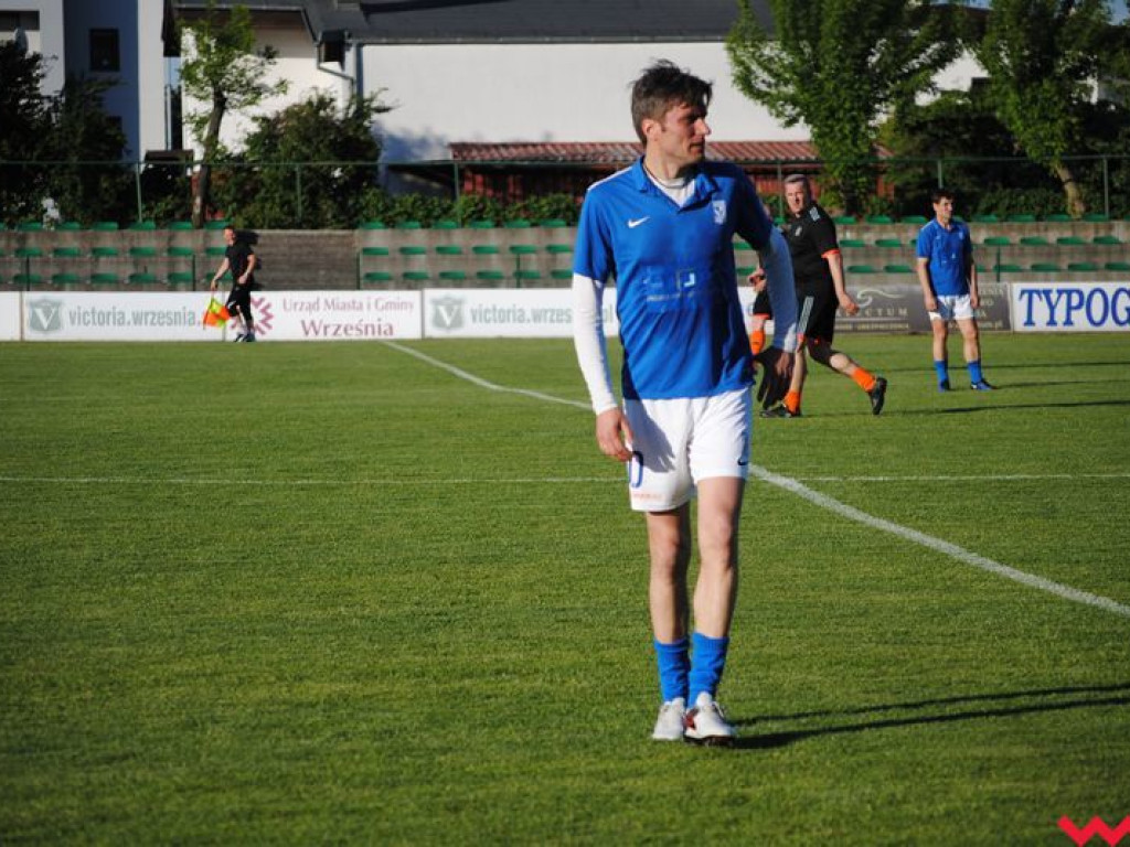Grad bramek w pojedynku oldbojów, byli piłkarze Lecha Poznań lepsi od graczy Victorii Września