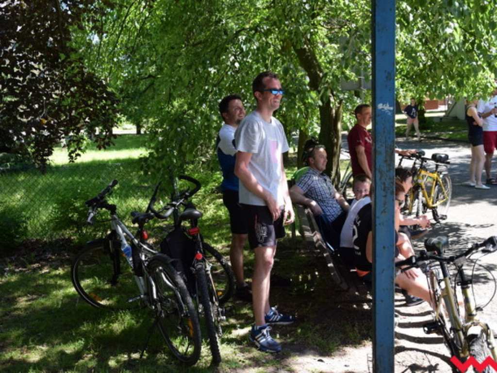 Pogoda dopisała uczestnikom Powiatowego Rowerowego Maratonu Turystycznego. Wszyscy dotarli do Kołaczkowa