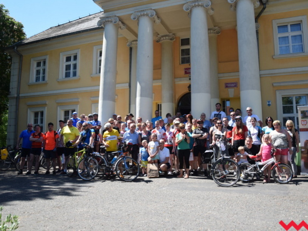 Pogoda dopisała uczestnikom Powiatowego Rowerowego Maratonu Turystycznego. Wszyscy dotarli do Kołaczkowa