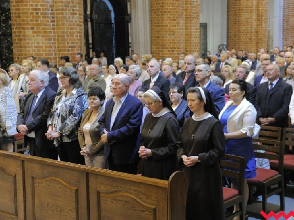 Wyświęcono nowych księży. Jeden pochodzi z Wrześni