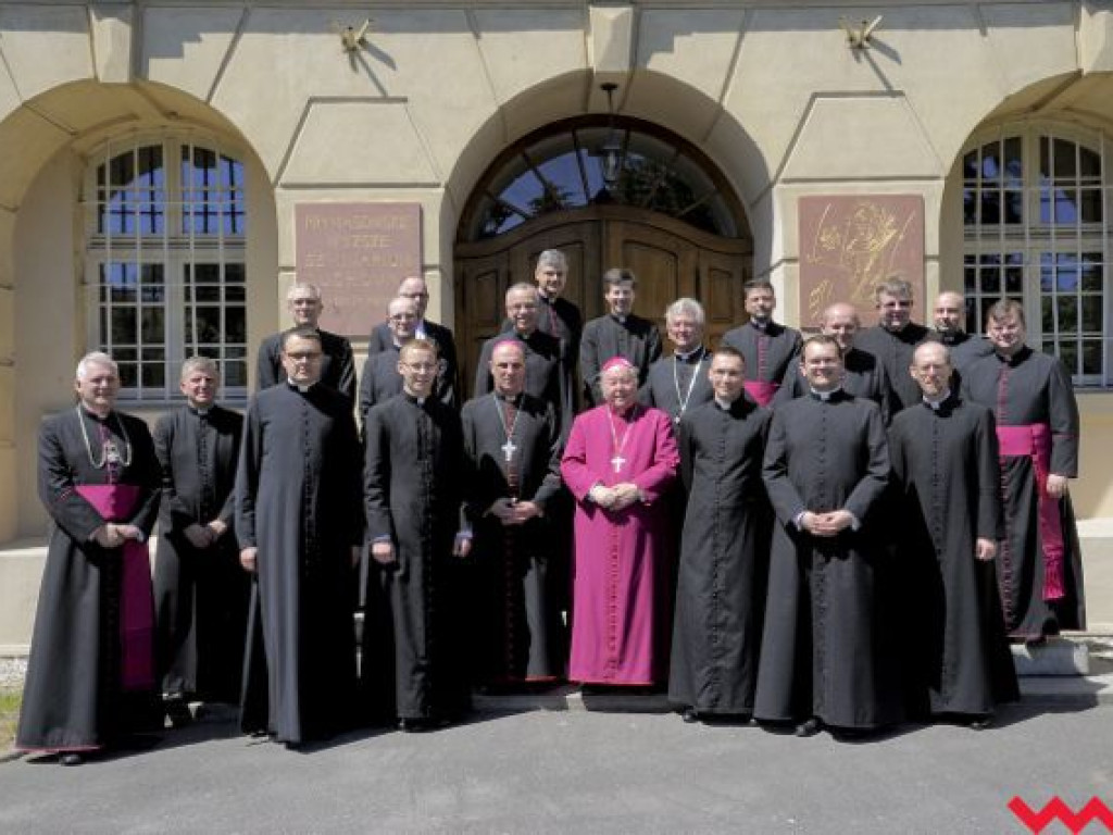Wyświęcono nowych księży. Jeden pochodzi z Wrześni