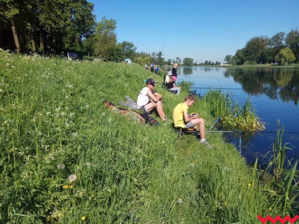 Dzień Dziecka z wędką nad zalewem
