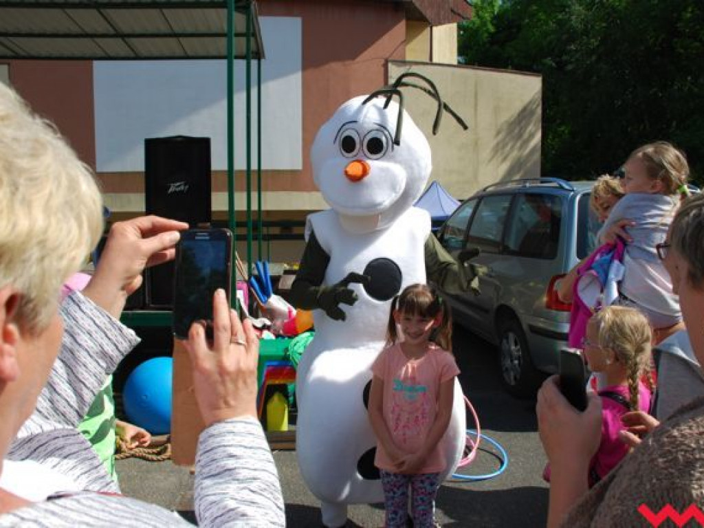 Disneyland odwiedził Wrześnię – Dzień Dziecka w  parku im. Dzieci Wrzesińskich